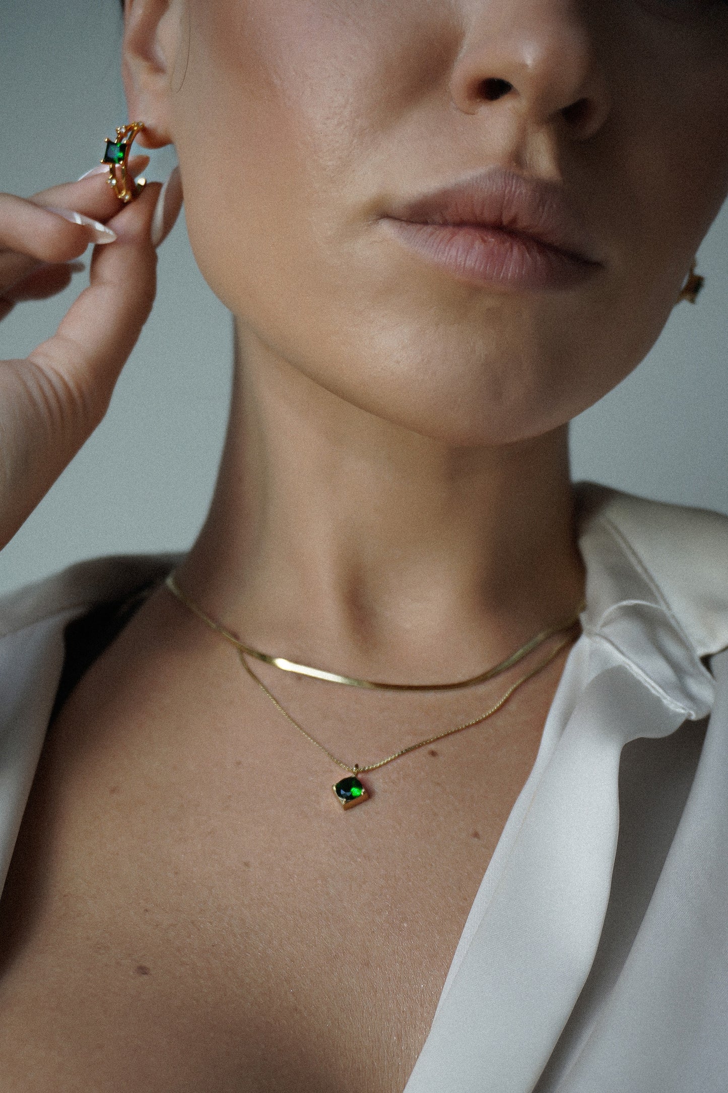 Sevilla Double-Layer Necklace With Emerald Stone